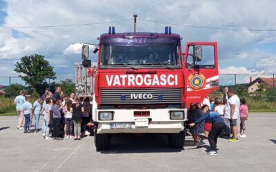 Druženje s lokalnim vatrogascima DVD-a Mahično